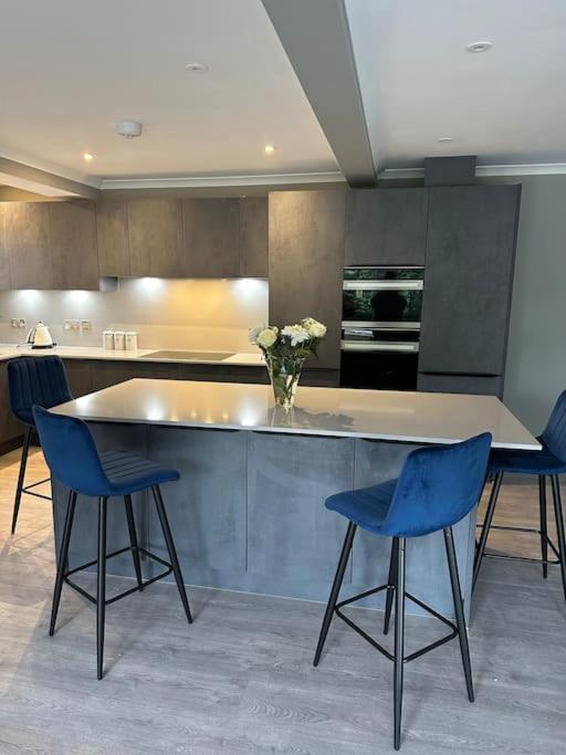 Cameron Coach House Modern Property In Murrayfield Edimburgo Exterior foto